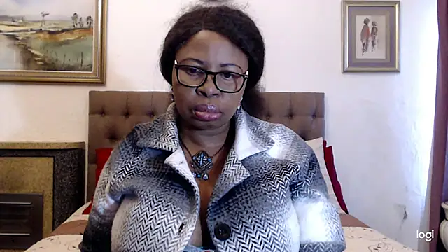 OmegaLipps online show from May 9, 2026, 5:56 am