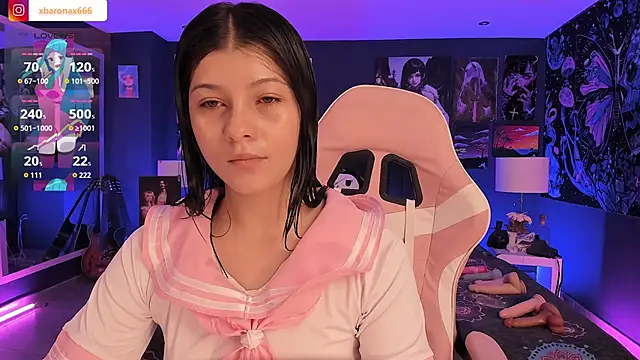 LanaKyutt online show from October 18, 2025, 12:28 pm