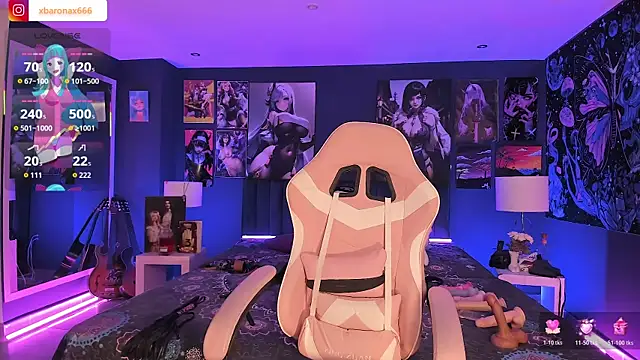 LanaKyutt online show from October 28, 2025, 1:25 pm