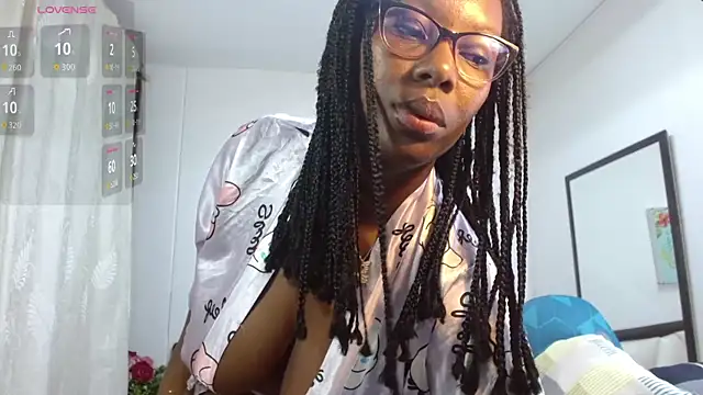 Snapshot of Sara_Marks chatting on March 25, 2026, 11:05 am Sara Marks online show from March 25, 2026, 11:05 am