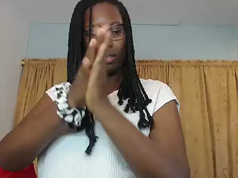 Snapshot of Sara_Marks chatting on April 7, 2026, 10:59 am Sara Marks online show from April 7, 2026, 10:59 am