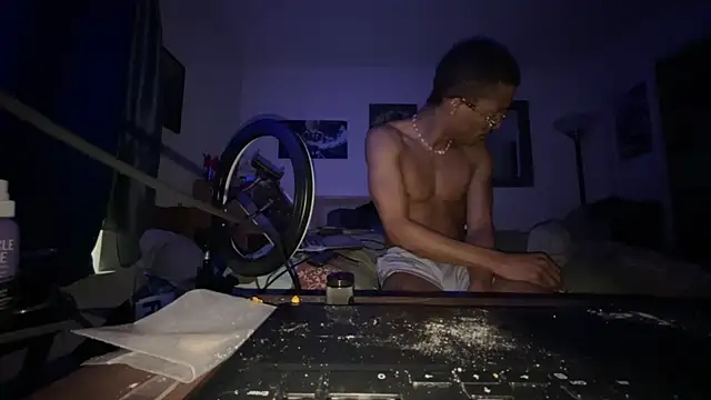 Snapshot of nosleepforlink chatting on February 8, 2025, 8:21 pm nosleepforlink online show from February 8, 2025, 8:21 pm