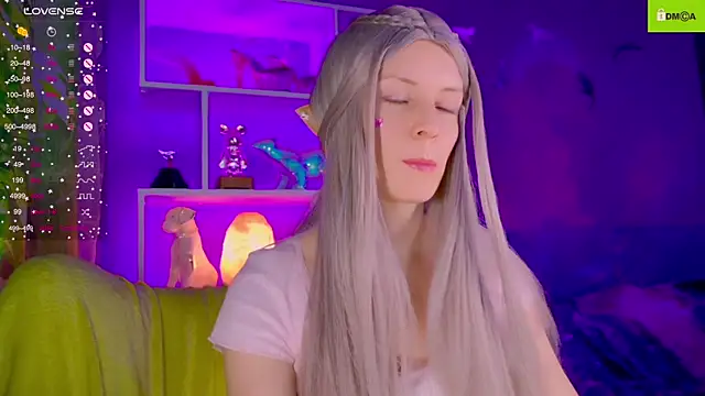 Flash Summer online show from December 3, 2025, 11:25 pm