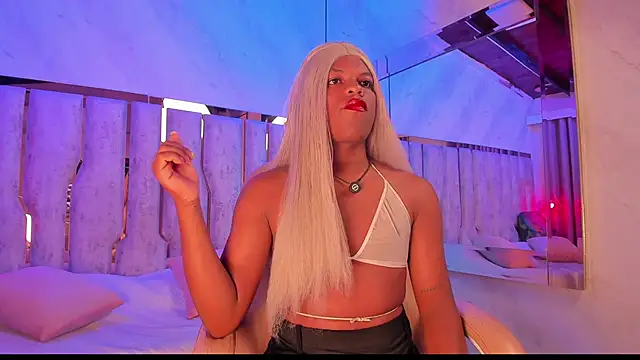 ari monet online show from October 13, 2025, 11:54 am