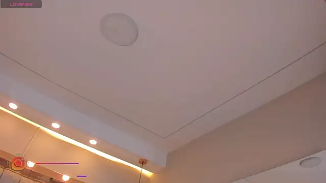 VioletaAbel online show from February 7, 2025, 5:07 pm