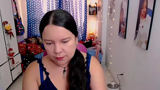 claryssa  online show from December 21, 2025, 8:16 pm