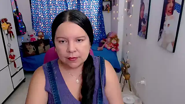 claryssa  online show from February 28, 2026, 6:53 pm
