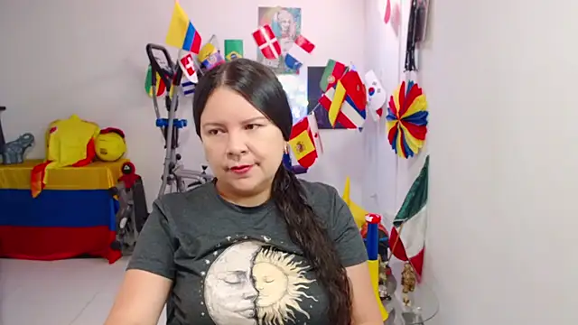 claryssa  online show from July 6, 2026, 12:57 pm