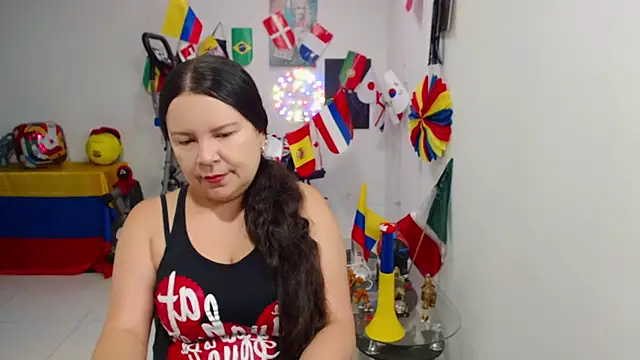 claryssa  online show from July 9, 2026, 1:04 pm