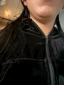 emily rosse04 online show from November 26, 2025, 1:01 pm