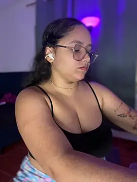 Snapshot of CurlyGirl_1 chatting on January 31, 2026, 7:56 pm CurlyGirl 1 online show from January 31, 2026, 7:56 pm