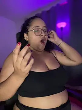 Snapshot of CurlyGirl_1 chatting on February 22, 2026, 9:57 pm CurlyGirl 1 online show from February 22, 2026, 9:57 pm