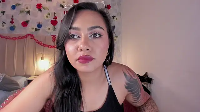 samara smithh online show from February 24, 2025, 4:58 pm