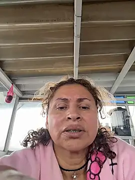 SheraHadee online show from October 23, 2025, 4:06 pm