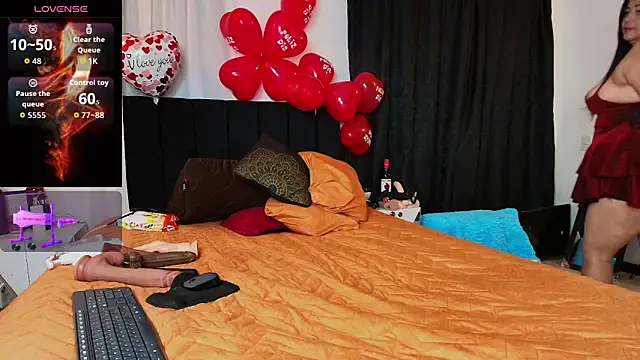 Snapshot of Rouse_bell chatting on February 15, 2026, 11:12 pm Rouse bell online show from February 15, 2026, 11:12 pm