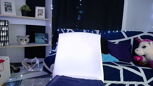 Snapshot of BellaLiz_ chatting on January 25, 2025, 1:54 am BellaLiz online show from January 25, 2025, 1:54 am