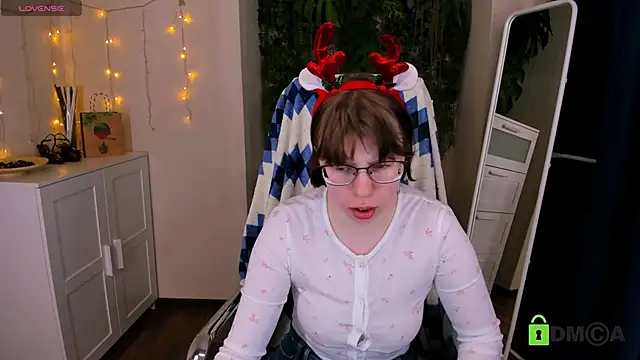 Snapshot of Melissa_Wells chatting on December 15, 2024, 9:42 pm Melissa Wells online show from December 15, 2024, 9:42 pm