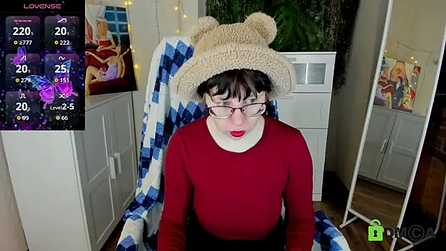 Snapshot of Melissa_Wells chatting on October 15, 2025, 2:39 pm Melissa Wells online show from October 15, 2025, 2:39 pm