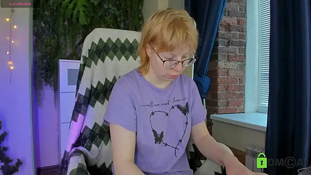 Snapshot of Melissa_Wells chatting on April 8, 2026, 5:29 am Melissa Wells online show from April 8, 2026, 5:29 am