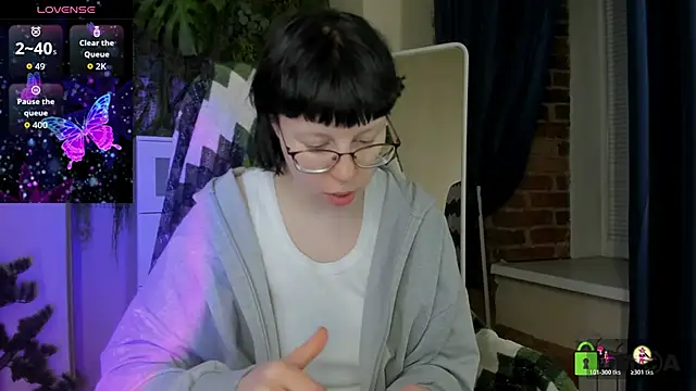 Snapshot of Melissa_Wells chatting on May 23, 2026, 10:14 pm Melissa Wells online show from May 23, 2026, 10:14 pm