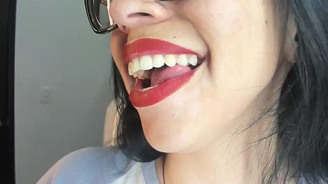 Snapshot of Katty_mouth chatting on January 5, 2026, 6:55 pm Katty mouth online show from January 5, 2026, 6:55 pm