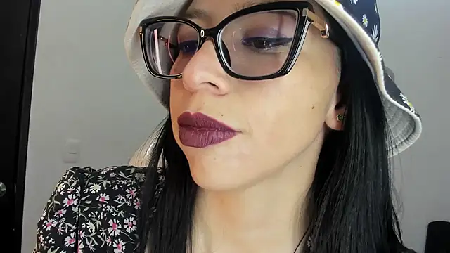 Snapshot of Katty_mouth chatting on January 8, 2026, 8:22 pm Katty mouth online show from January 8, 2026, 8:22 pm