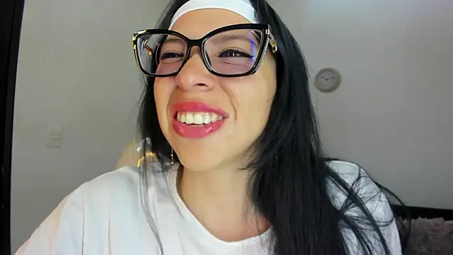 Snapshot of Katty_mouth chatting on February 3, 2026, 5:51 pm Katty mouth online show from February 3, 2026, 5:51 pm