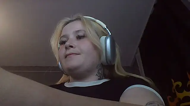 Light Luna online show from July 15, 2026, 4:34 pm