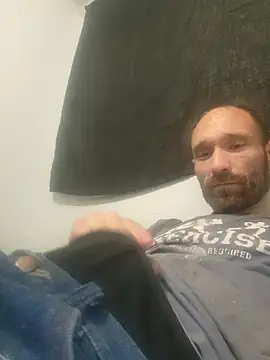 Snapshot of Johnnyw151 chatting on October 21, 2025, 2:07 pm Johnnyw151 online show from October 21, 2025, 2:07 pm