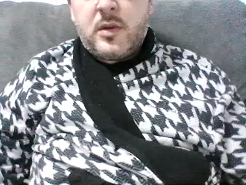 Snapshot of daky_86 chatting on February 9, 2025, 6:16 pm daky 86 online show from February 9, 2025, 6:16 pm