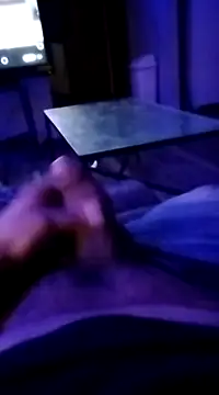 Snapshot of papillon013 chatting on December 11, 2024, 5:43 am papillon013 online show from December 11, 2024, 5:43 am