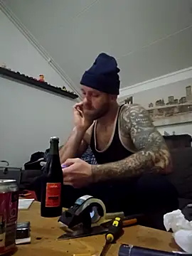 eltoulou online show from December 14, 2025, 11:53 pm