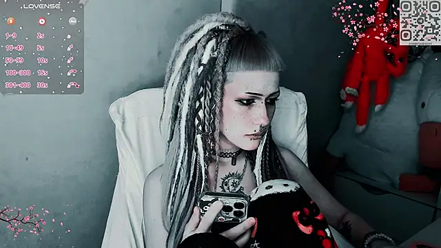 Snapshot of say_mary chatting on November 28, 2025, 11:46 am say mary online show from November 28, 2025, 11:46 am