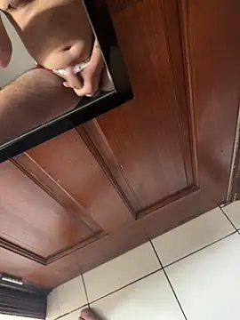 Johnwickkkh online show from December 15, 2025, 4:39 am