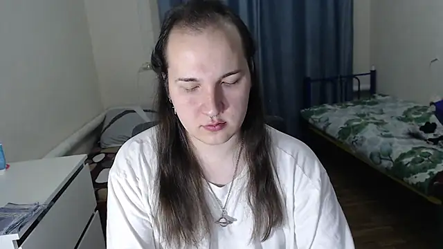 Snapshot of EvaMiron chatting on January 9, 2026, 12:02 am EvaMiron online show from January 9, 2026, 12:02 am