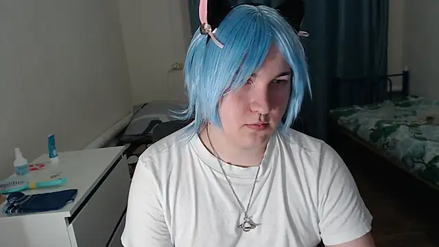 Snapshot of EvaMiron chatting on January 11, 2026, 2:00 pm EvaMiron online show from January 11, 2026, 2:00 pm