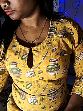 FANTASY QUEEN 07 online show from March 2, 2025, 9:53 am