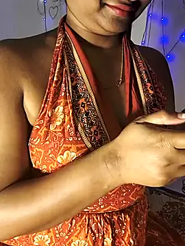 FANTASY QUEEN 07 online show from March 3, 2025, 12:58 pm