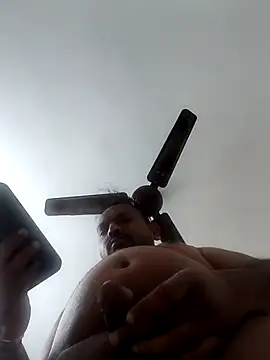 Snapshot of lovbombayduck11 chatting on February 6, 2026, 3:33 am lovbombayduck11 online show from February 6, 2026, 3:33 am