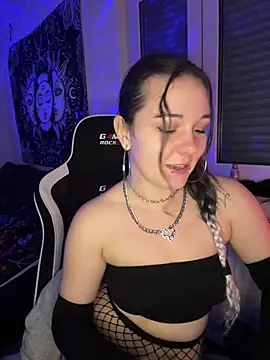 kinkygirl420x online show from February 11, 2025, 10:28 pm