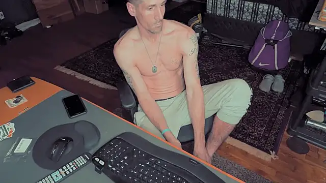 Snapshot of HARD_2QUIT chatting on February 7, 2025, 7:07 am HARD 2QUIT online show from February 7, 2025, 7:07 am