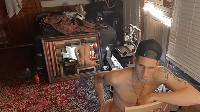 Snapshot of HARD_2QUIT chatting on February 28, 2025, 8:31 am HARD 2QUIT online show from February 28, 2025, 8:31 am