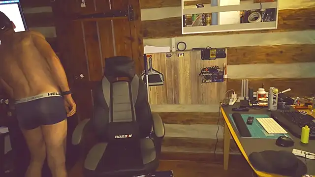 Snapshot of HARD_2QUIT chatting on September 9, 2025, 5:29 am HARD 2QUIT online show from September 9, 2025, 5:29 am