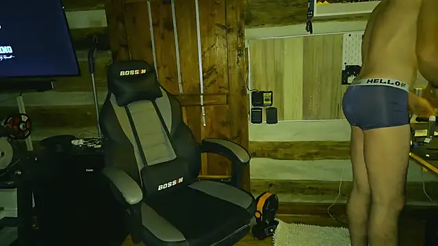 Snapshot of HARD_2QUIT chatting on September 30, 2025, 7:46 am HARD 2QUIT online show from September 30, 2025, 7:46 am