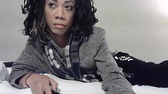 Snapshot of CaramelDipper chatting on February 3, 2025, 4:46 am CaramelDipper online show from February 3, 2025, 4:46 am