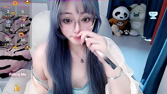 Snapshot of Sweet-18wanwan chatting on January 14, 2025, 7:17 am Sweet-18wanwan online show from January 14, 2025, 7:17 am