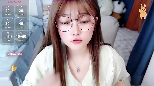 Snapshot of Sweet-18wanwan chatting on December 22, 2025, 3:20 pm Sweet-18wanwan online show from December 22, 2025, 3:20 pm