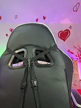 Snapshot of Elektra_Queen chatting on February 19, 2026, 1:07 pm Elektra Queen online show from February 19, 2026, 1:07 pm