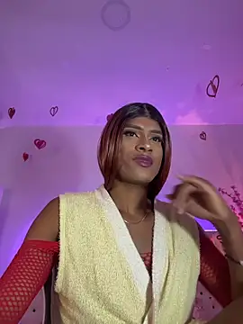 Snapshot of Elektra_Queen chatting on February 24, 2026, 1:20 pm Elektra Queen online show from February 24, 2026, 1:20 pm