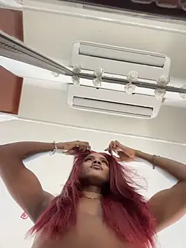 Snapshot of Elektra_Queen chatting on March 30, 2026, 1:23 pm Elektra Queen online show from March 30, 2026, 1:23 pm